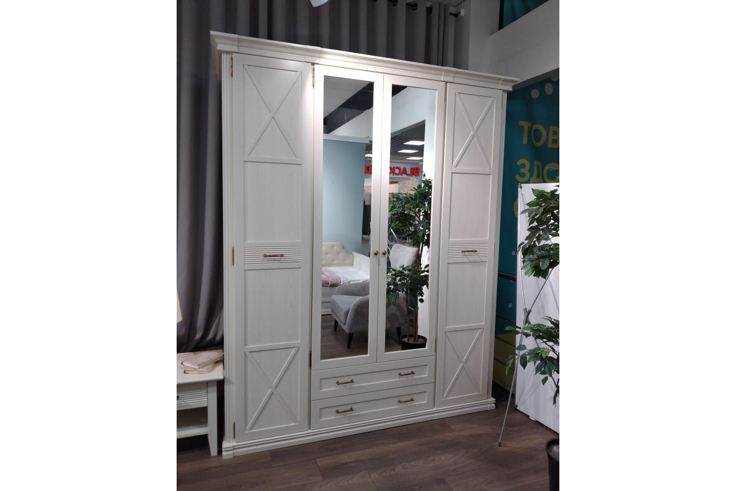 Распродажа - изображение №3 "Спальня Кантри (выставочный образец)"  на www.Angstrem-mebel.ru